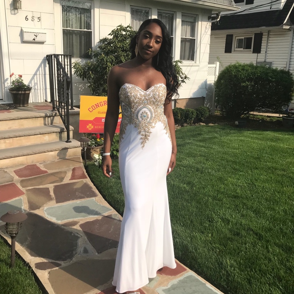 PROM DRESS !